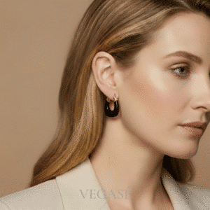 Vera Küpe – Siyah & Gold Çelik Tasarım Küpe