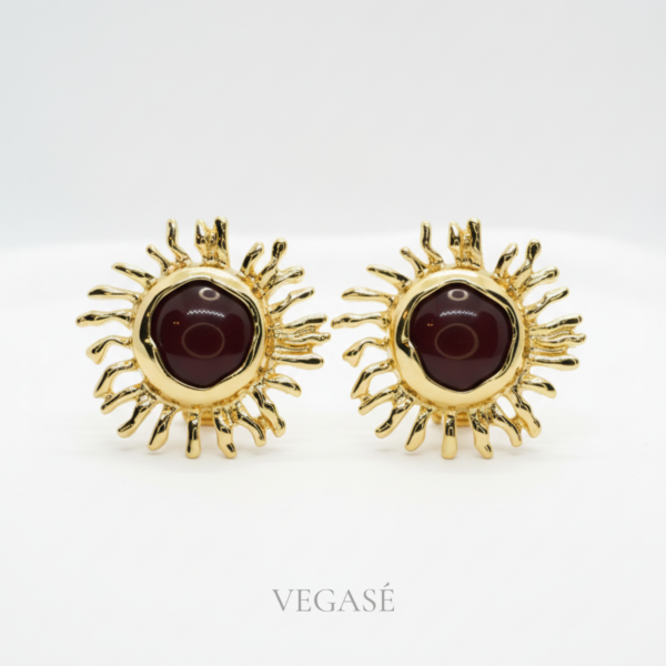 Vegase WEBB (1) Vegase WEBB (1)